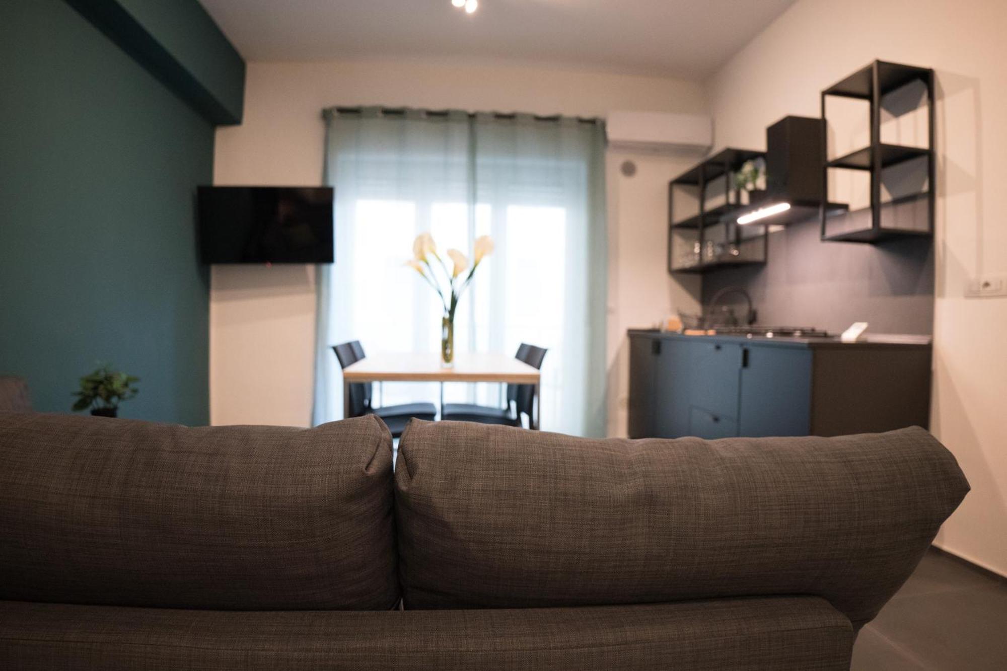 Okto Apartments 밀라초 외부 사진